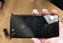 探索苹果亮光黑的魅力与特点（一种独具魅力的手机外观色彩方案）